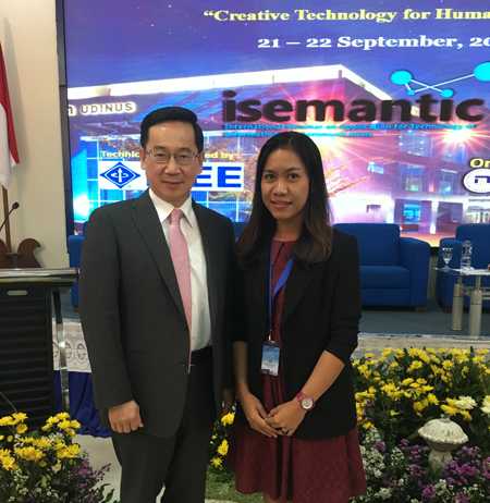 Dosen Teknik Informatika Jadi Pemakalah Dalam iSematic 2018