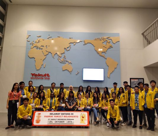 Bersih, Steril dan Canggih, PT. Yakult Persada Indonesia Sambut Hangat Program Studi Manajemen UKDLSM
