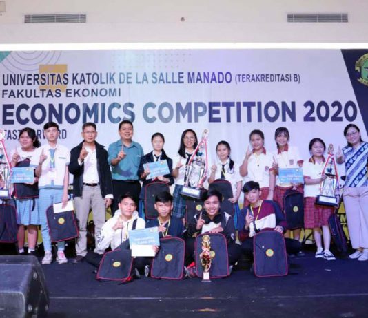 Economics Competition 2020 Sukses “GUNCANG” Mantos