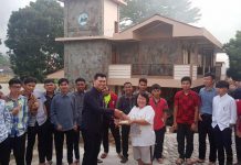 Kegiatan Anjangsana Amplop Aksi Natal dan Diakonia Oleh Divisi Campus Ministry Unika De La Salle di Seminari Agustinianum Tomohon