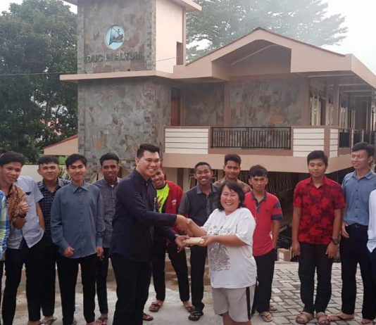 Kegiatan Anjangsana Amplop Aksi Natal dan Diakonia Oleh Divisi Campus Ministry Unika De La Salle di Seminari Agustinianum Tomohon
