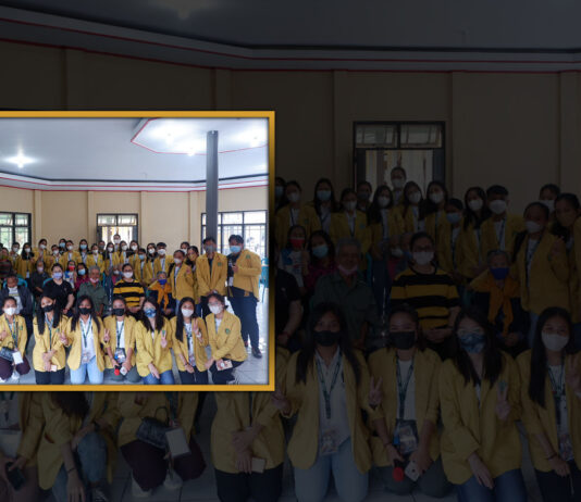 Mahasiswa Prodi Keperawatan Melakukan Penyuluhan Osteoporosis kepada para Lansia